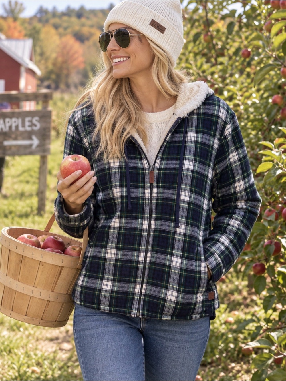 L.L. Bean Scotch Plaid Flannel Hoodie Jacket - Women’s Large - Sherpa Lined